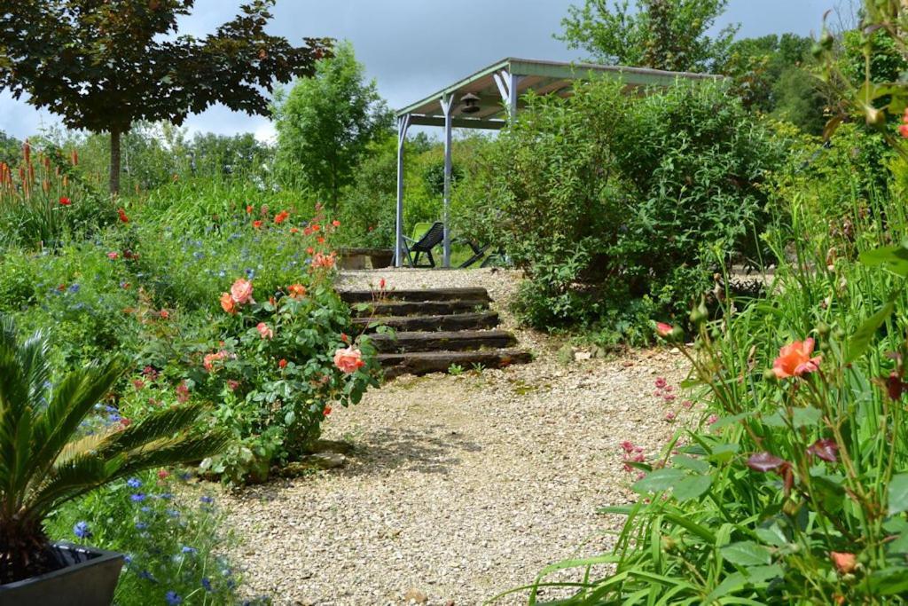 Le Mas De Carrie Bed & Breakfast Parisot  Exterior photo